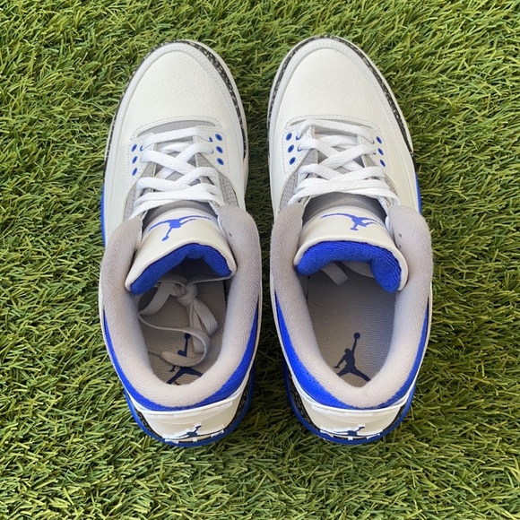 Air Jordan 3 Retro - Picture 4 of 5